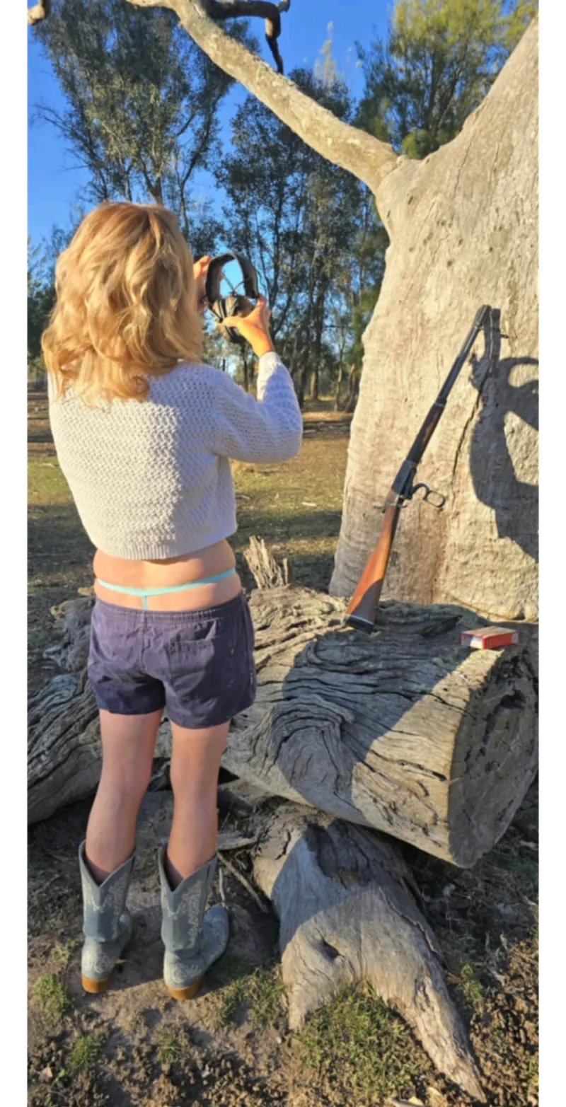 Thumbnail Country Girl Delight with Toys - Girls with Guns Story