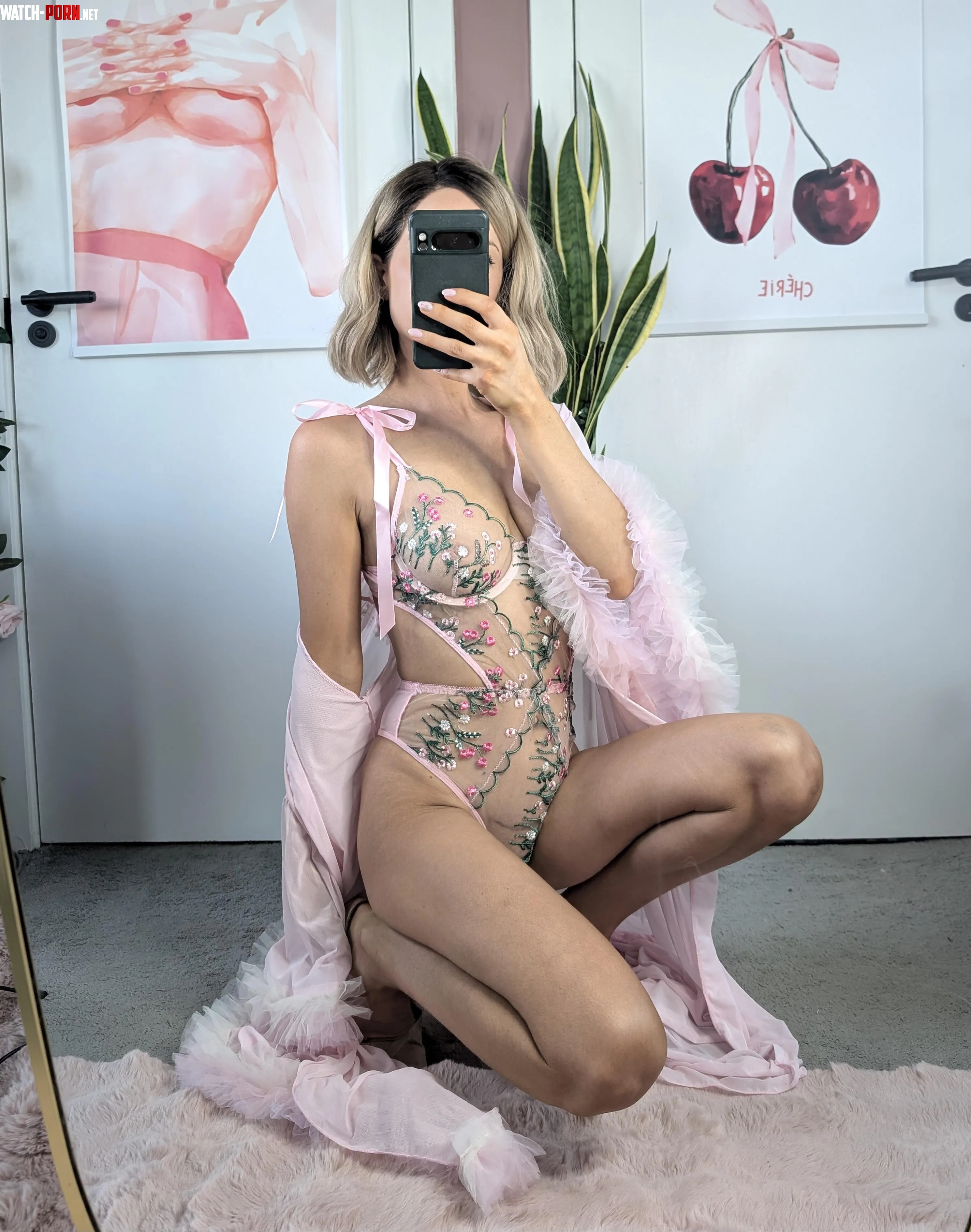 Embracing my moms body by lisa-scott-32