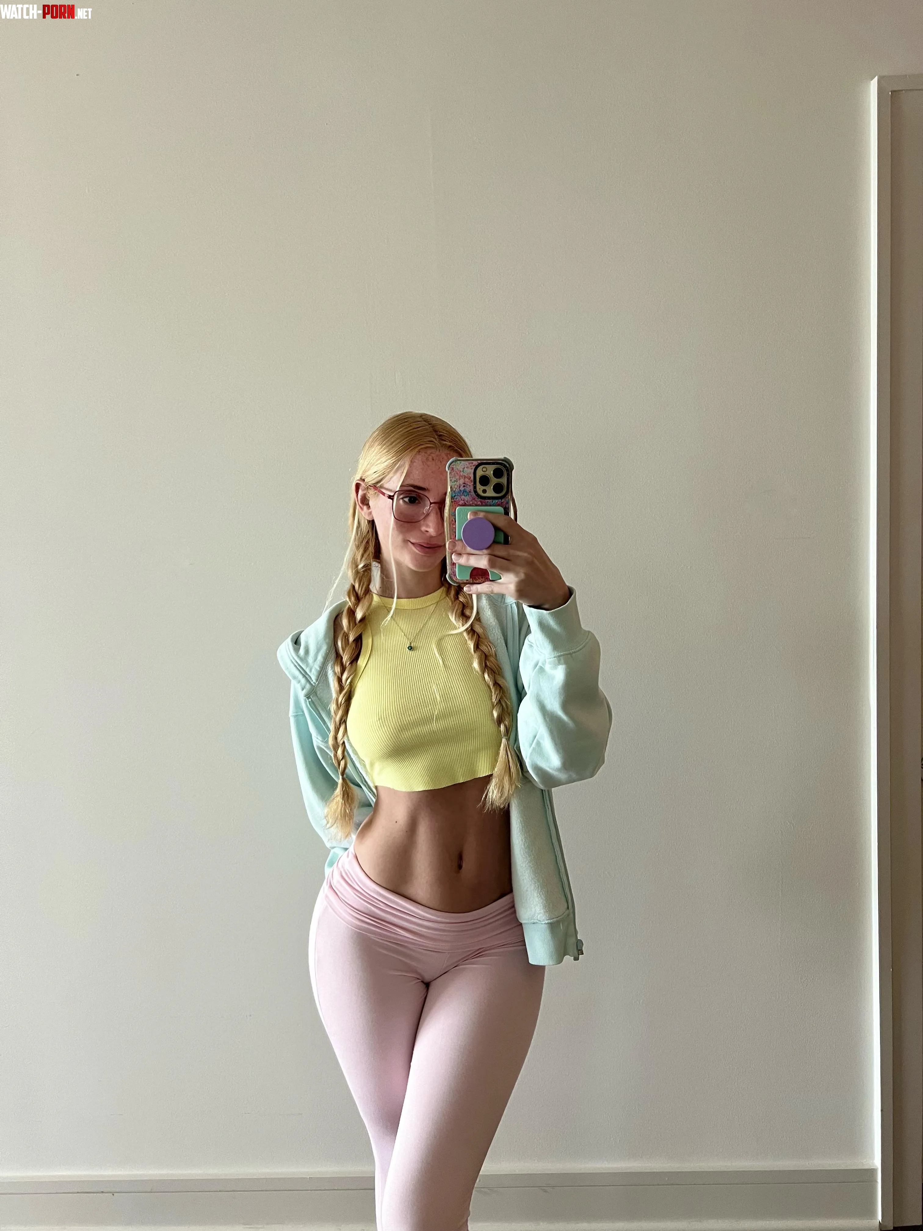 I know you want to rip these pants off me by submissiveprincessx