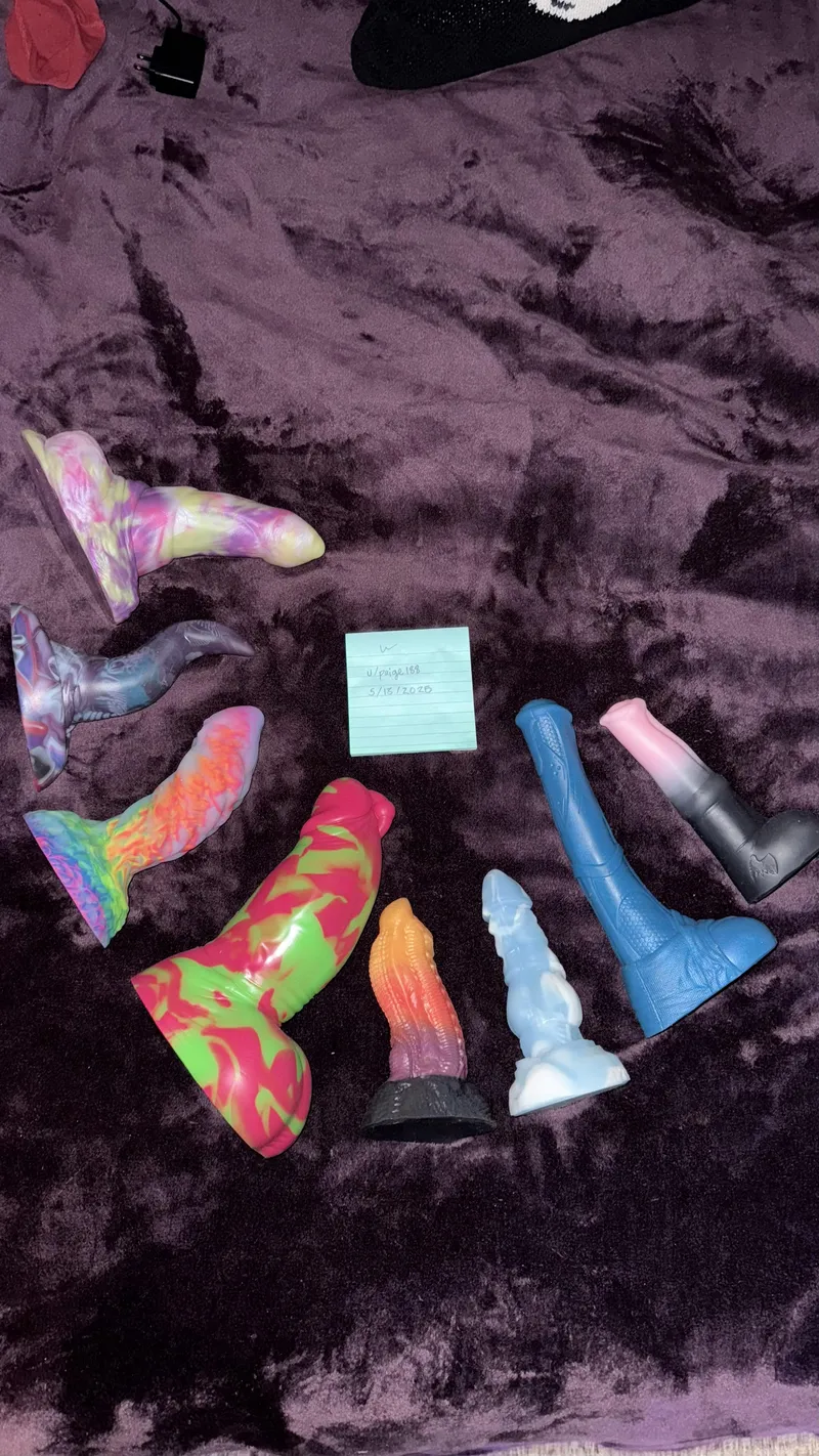 Thumbnail Paigee188's Exclusive Offer: WTS BadDragon (USA Only)