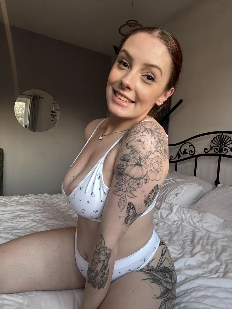 Thumbnail freyasecret's Comforting Bedtime Milf Panties