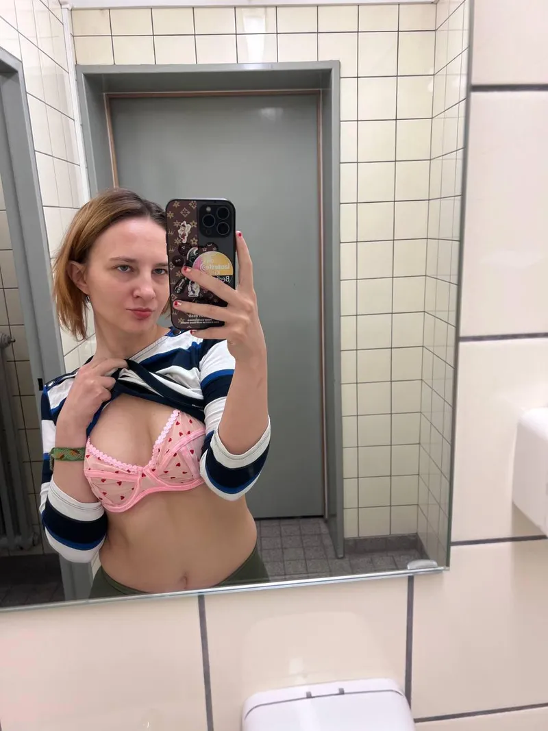 Thumbnail Join HankalskiOF for an Intimate Toilet Rendezvous | Slutsofonlyfans