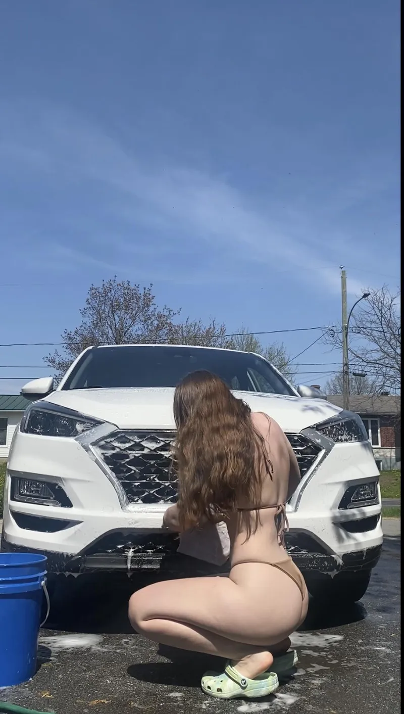 Thumbnail BABBY_Girlxx's Intriguing Proposition - Let Me Clean Your Car Next | onlyfanschicks