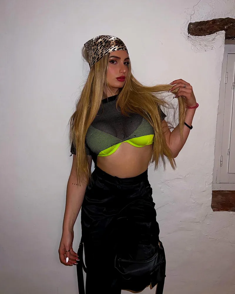 Thumbnail OOTD Suggestions: Enhancing the Croptopgirls Look by PupVinsky