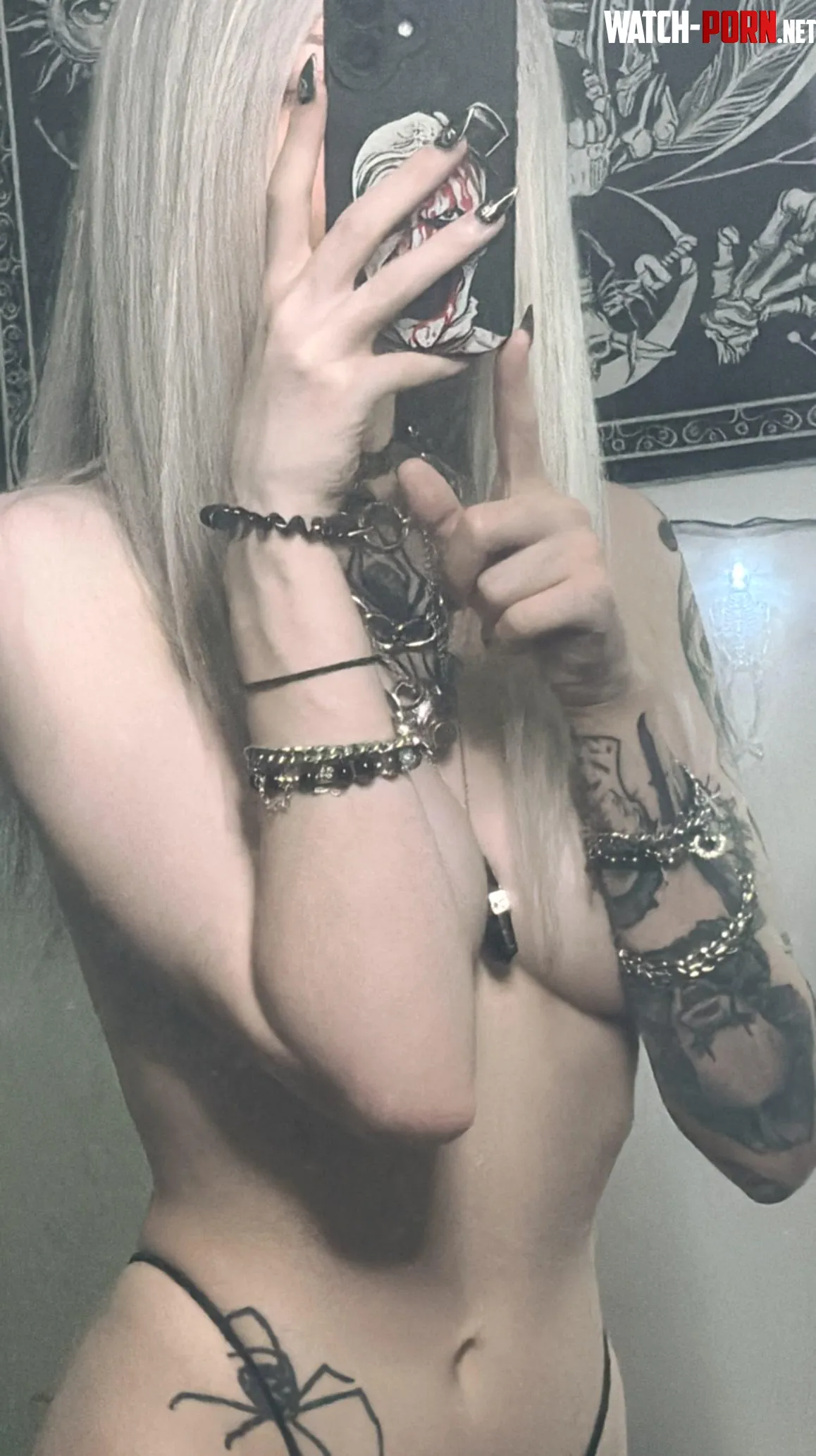 My application to be your goth gf by LivingDeadGothh