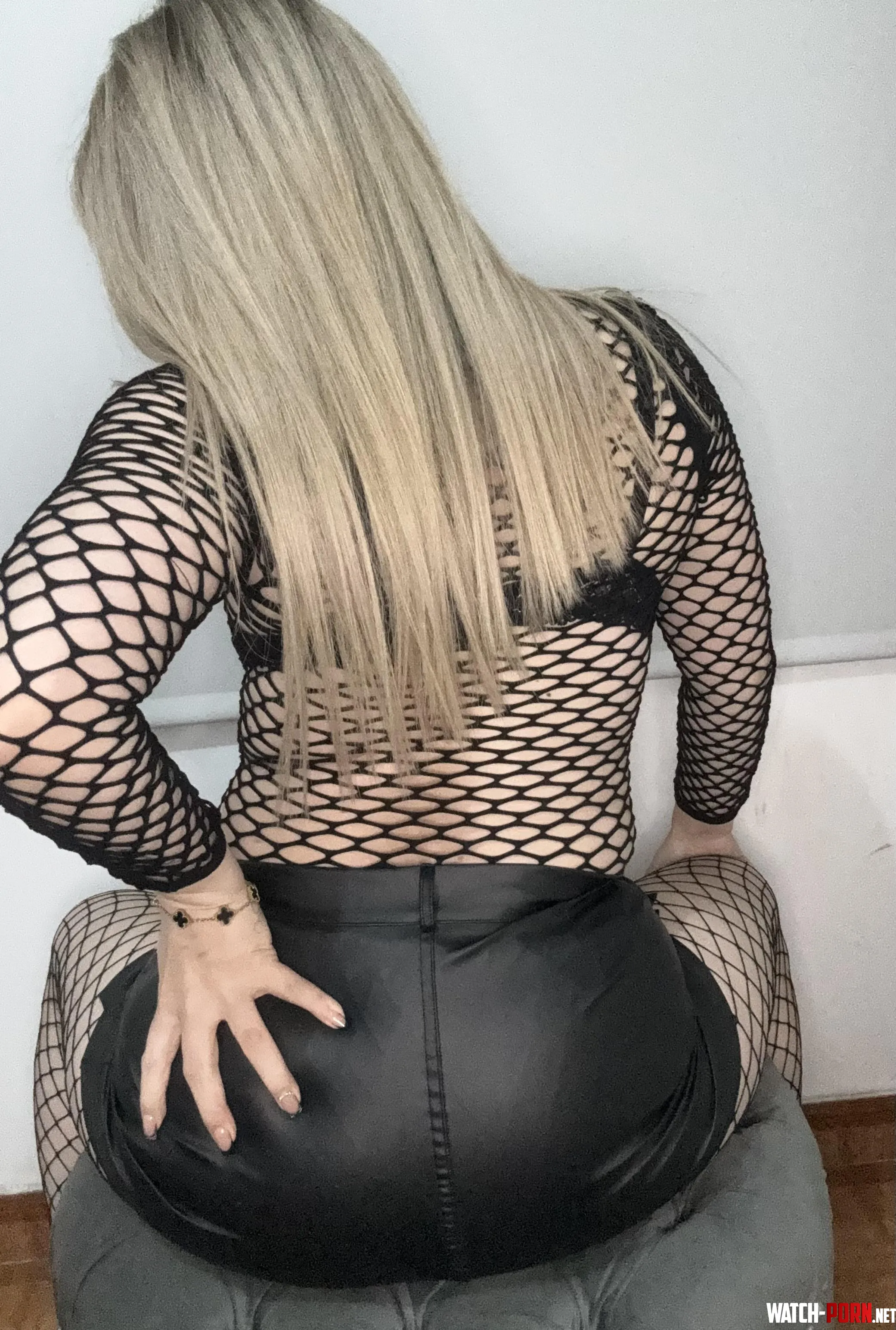 I love black French girls but if you want you can choose my next design by estrellamarinna