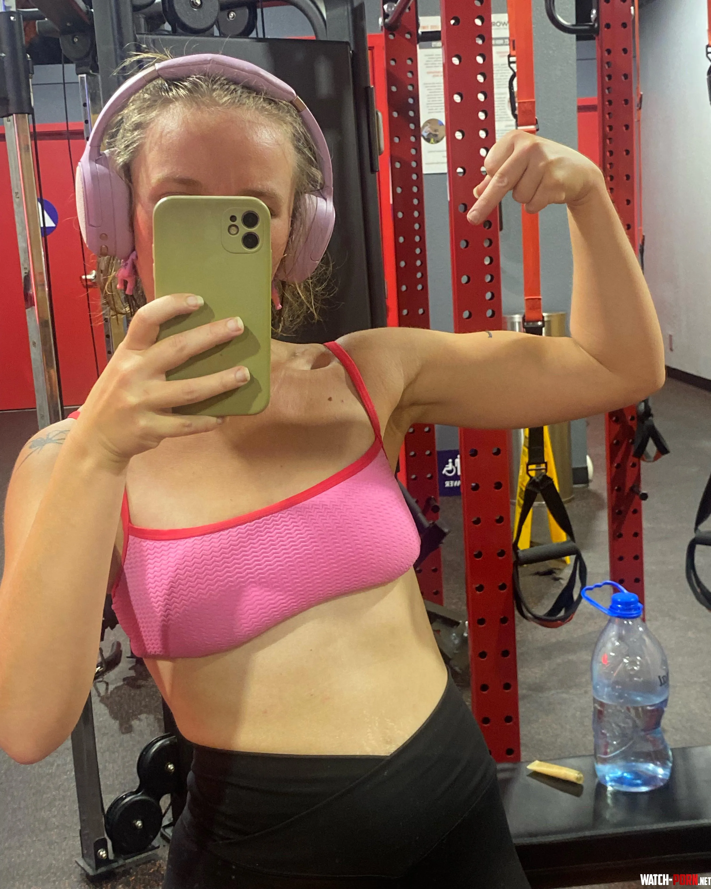 Guys who don’t like sweaty girl smells are boring by SpitInMyMouth420_