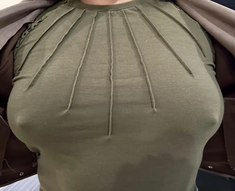 Thumbnail Braless Beauty Alert: Eyes on the Prize | FarRegion1802