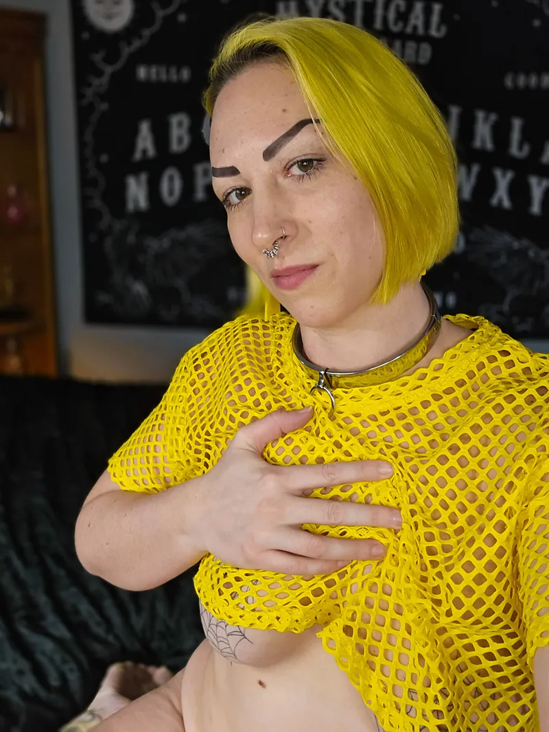 Thumbnail Get a Preview: angelagodless Tempts with Amazing Tits