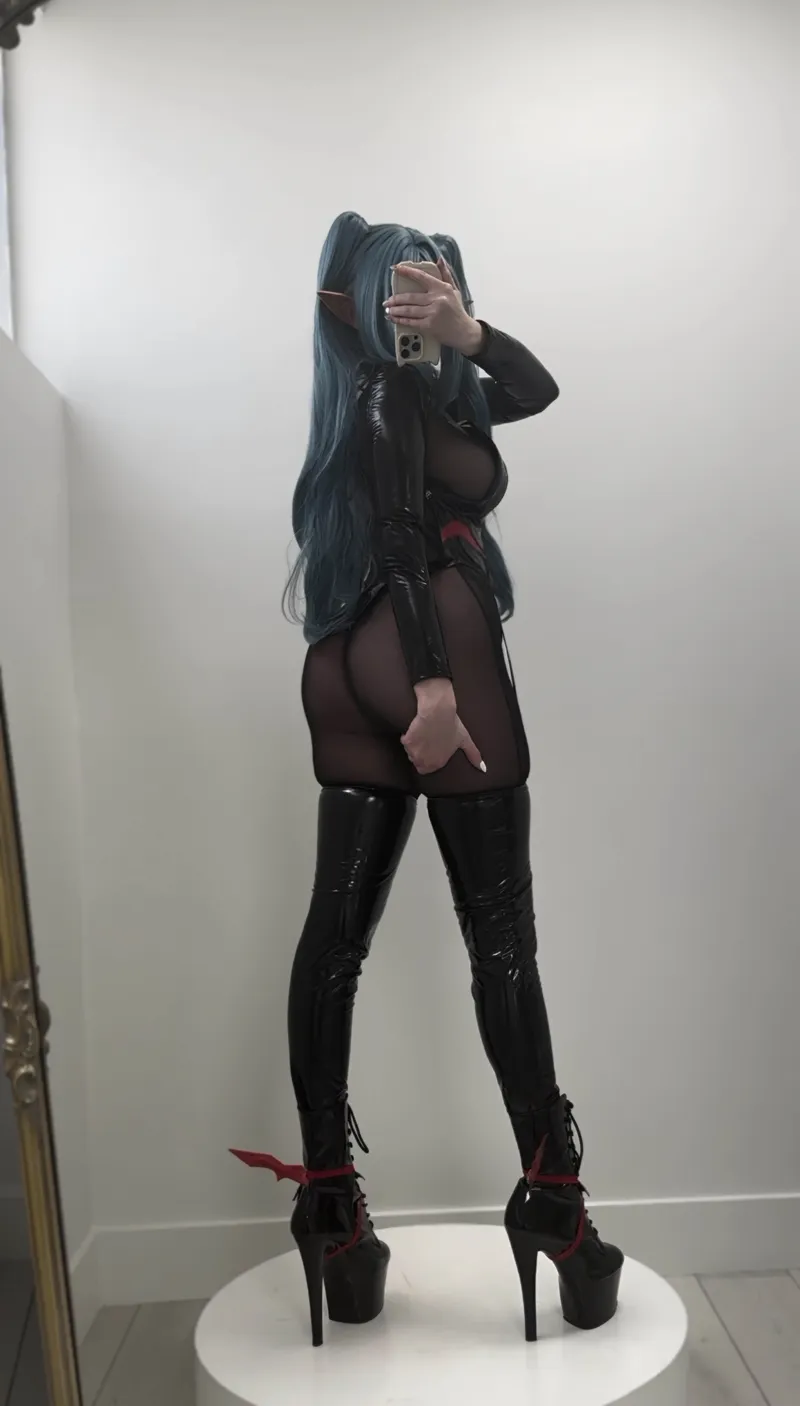Thumbnail Regensburg (Azur Lane) Cosplay by Kltt3y | bbybunnygirl | Cosplaybutts