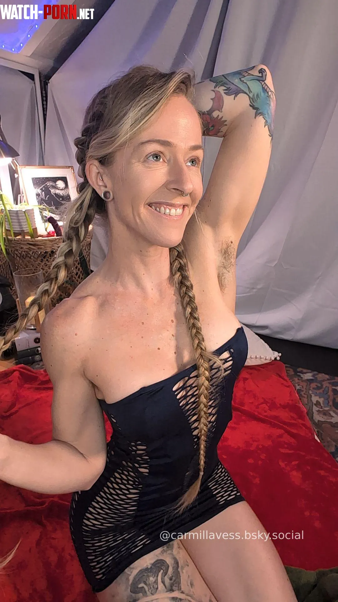 When did you first notice liking women with body hair? by LiftsNLingerie