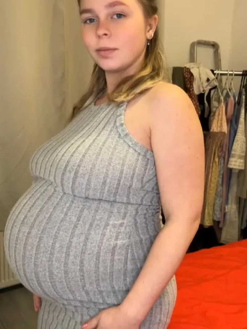 Thumbnail Guess How Many Weeks Pregnant I Am... | pregnant_brandi