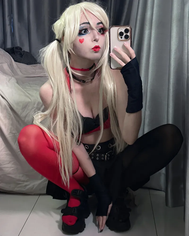 Thumbnail kawaiiipunk Transforms into Harley Quinn for a Stunning Look | NSFWCostumes