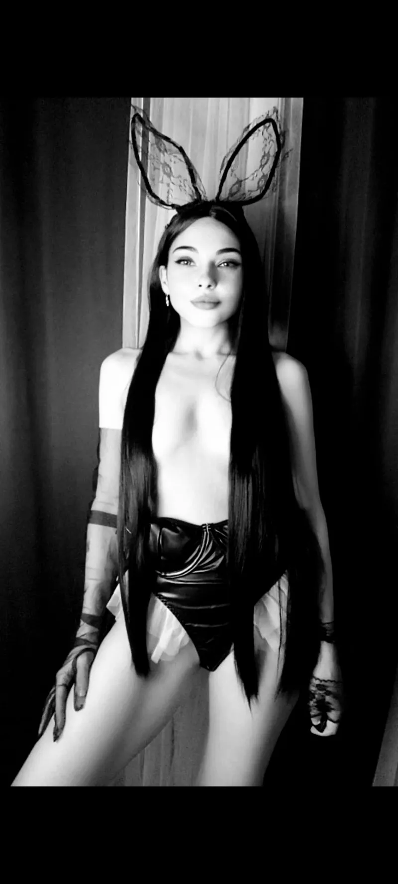 Thumbnail Long Hair, Leather, and Style: Adorable-Wafer6942's Affair