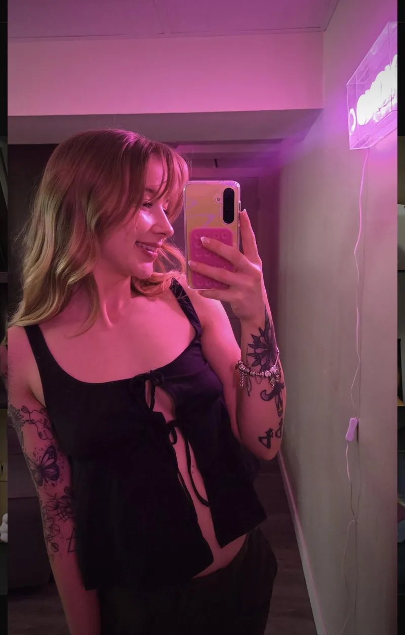 Thumbnail Ready to Play: Intriguing Mirror Selfies by yourfavoritelittleX