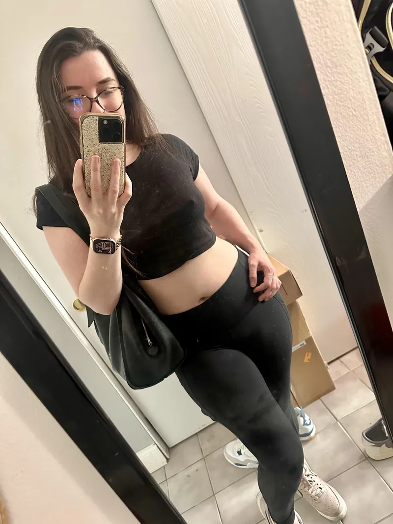Thumbnail Shopping and Style: Embracing Pokies with flair | friskykink