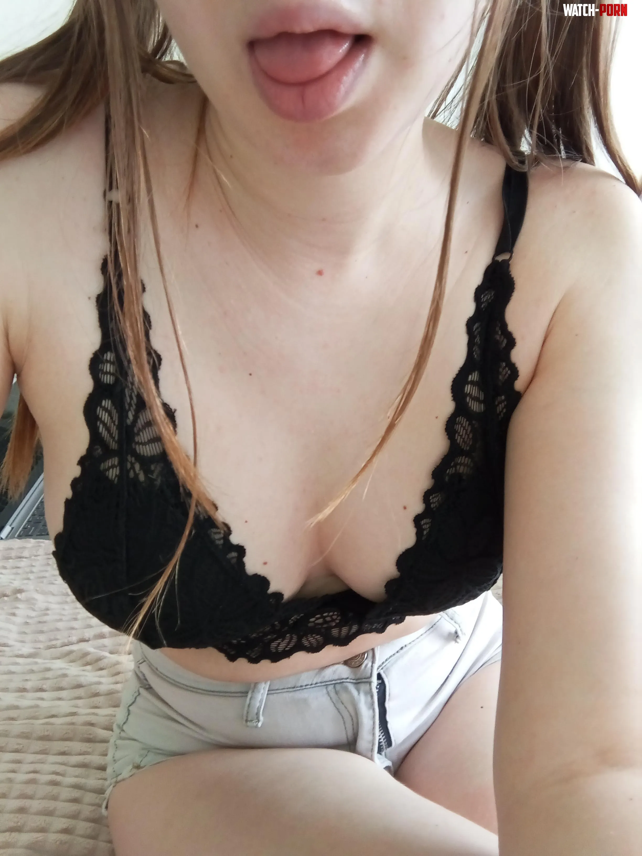 My cleavage awaits your caresses by ElenChertovskaya