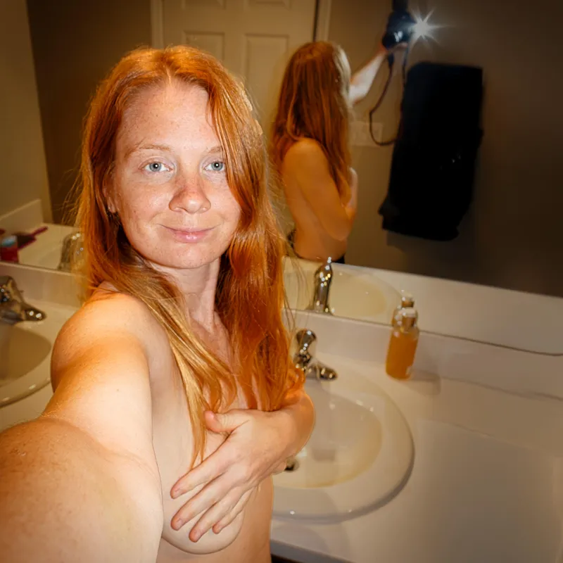Thumbnail Petite Energy, Big Charm: A Redhead's Tale | --lily-rose--