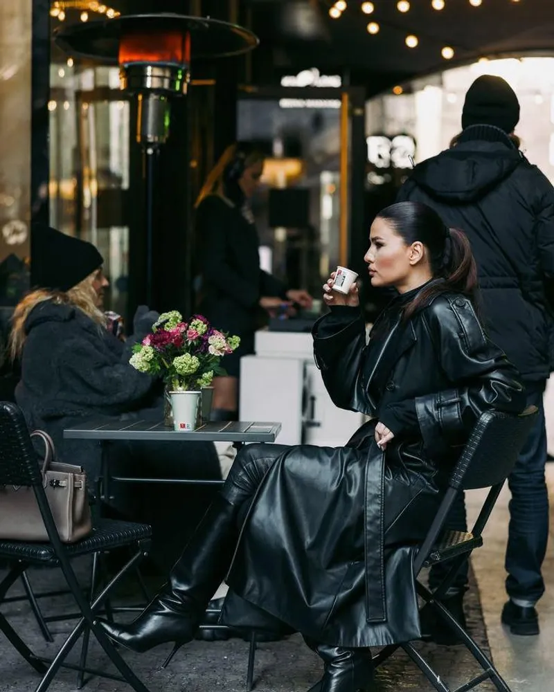 Thumbnail Street look impressions in LadiesInLeather by Justitias