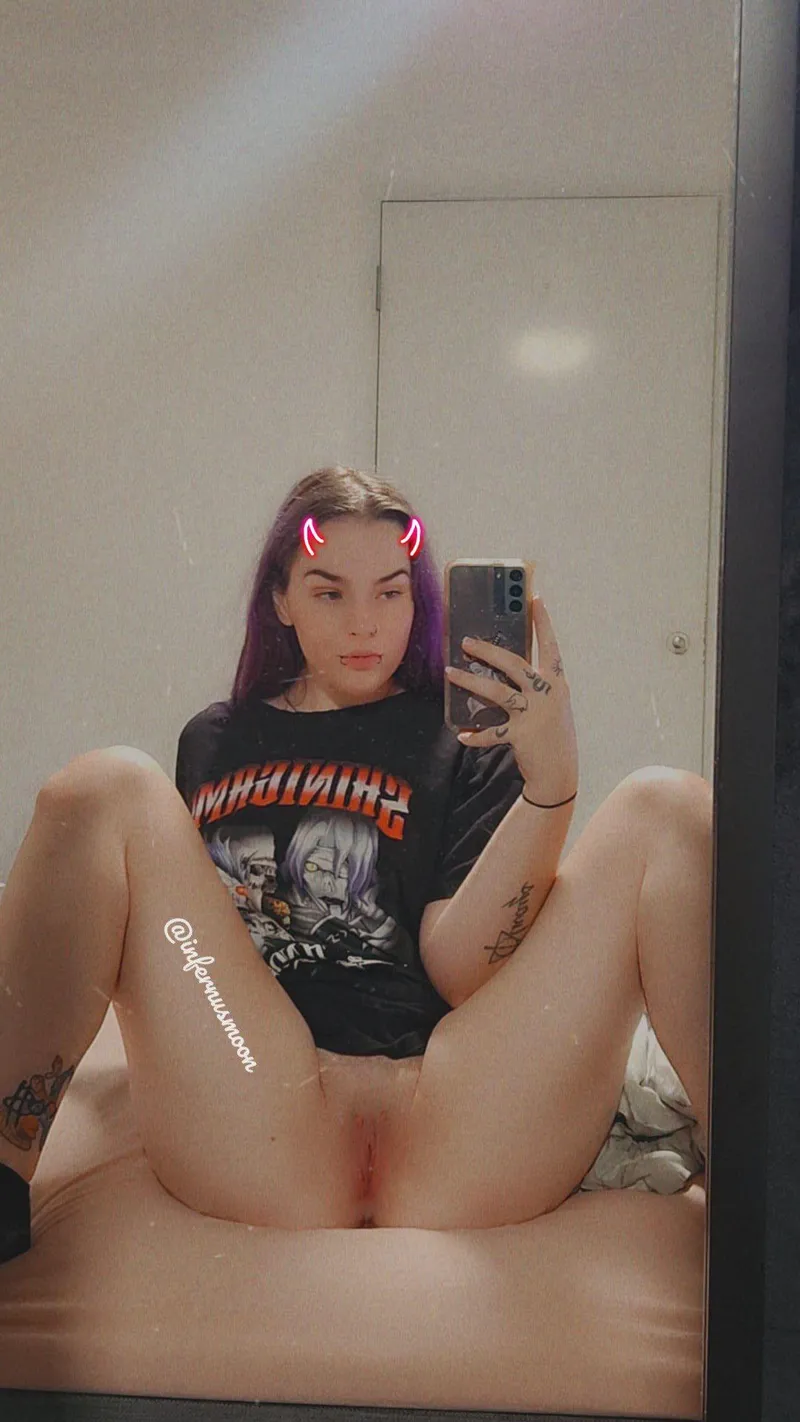 Thumbnail Spread and Ready: Indulge in Mirror Selfie Intrigue | infernusmoon