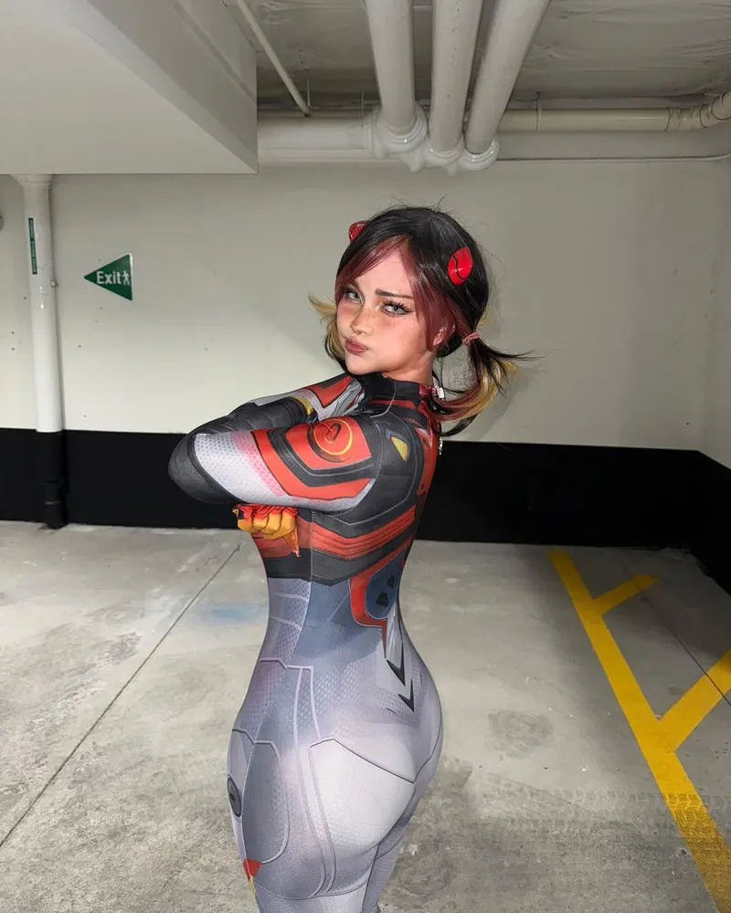 Thumbnail Channel Your Inner Peni Parker with diakimeko's Marvel Rivals Cosplay