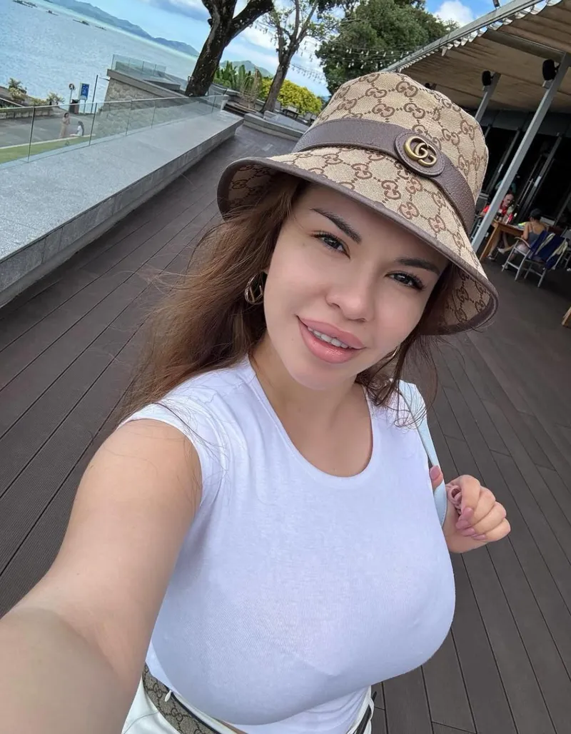 Thumbnail On Vacation :) by hd1-10 from 2busty2hide