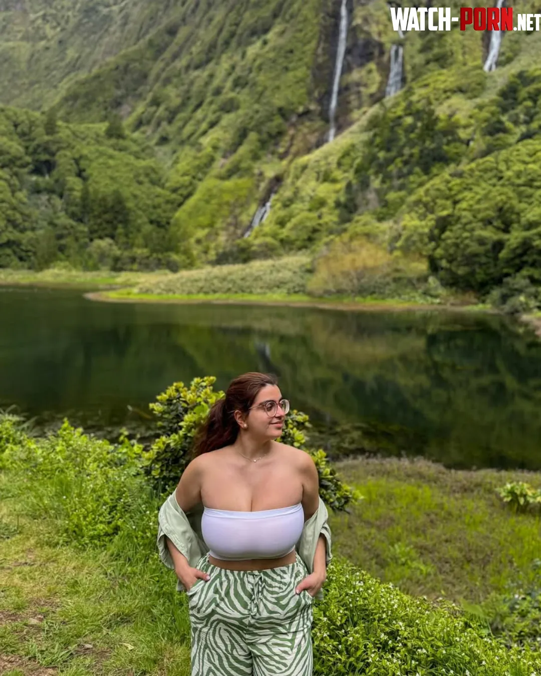 Beautiful and natural busty by JacAxe69