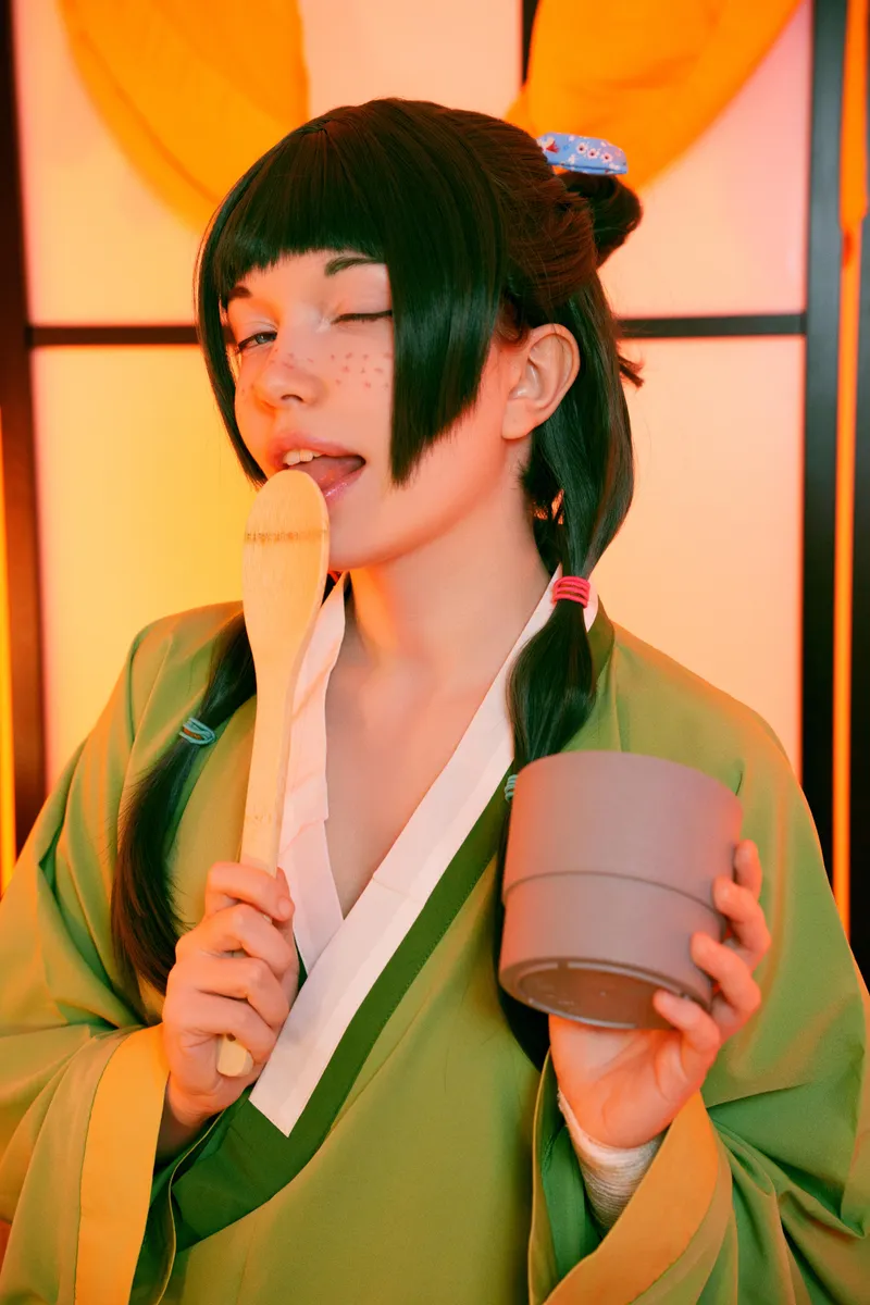 Thumbnail Vibrant MaoMao Cosplay by Murrning_Glow | MurrningGlow