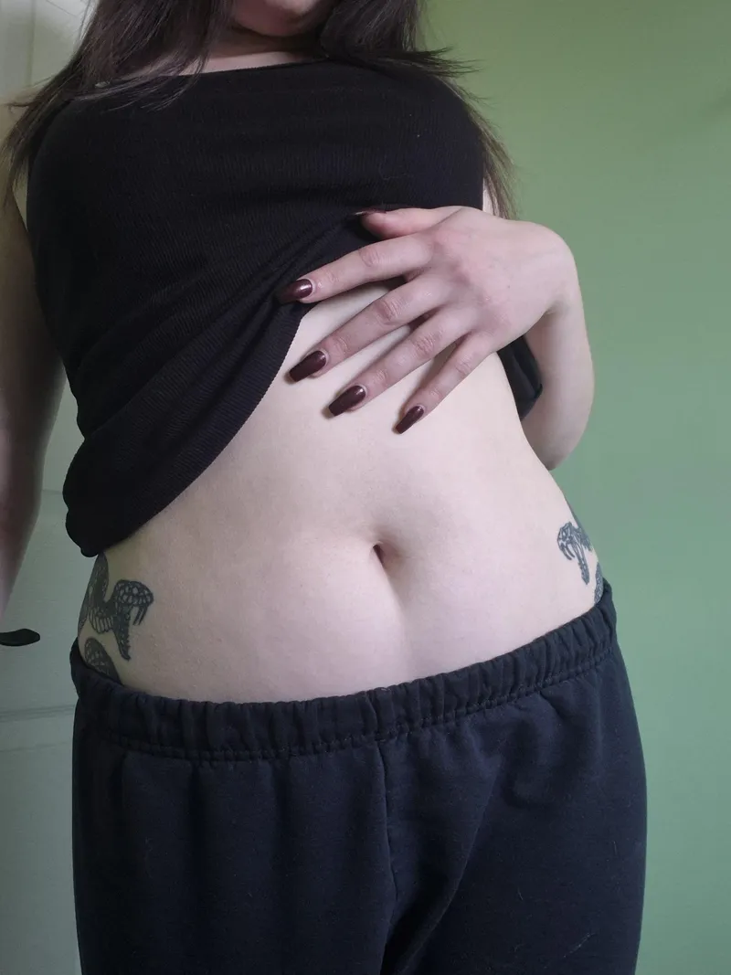 Thumbnail Succumb to the Temptation of Long Nails on Smooth Skin - feralpossum67