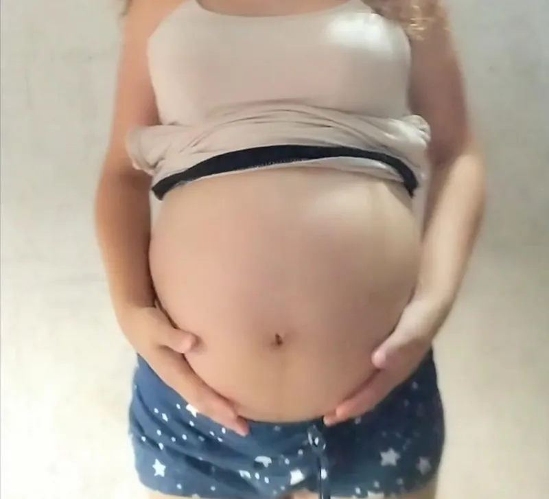 Thumbnail akmv1312: A Sensual Take on Pregnancy Beauty