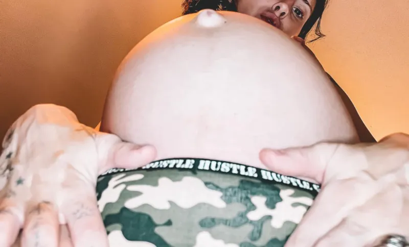 Thumbnail Breakfast Views: A Surprise from Lil_Brat000 in the Pregnantporn Category