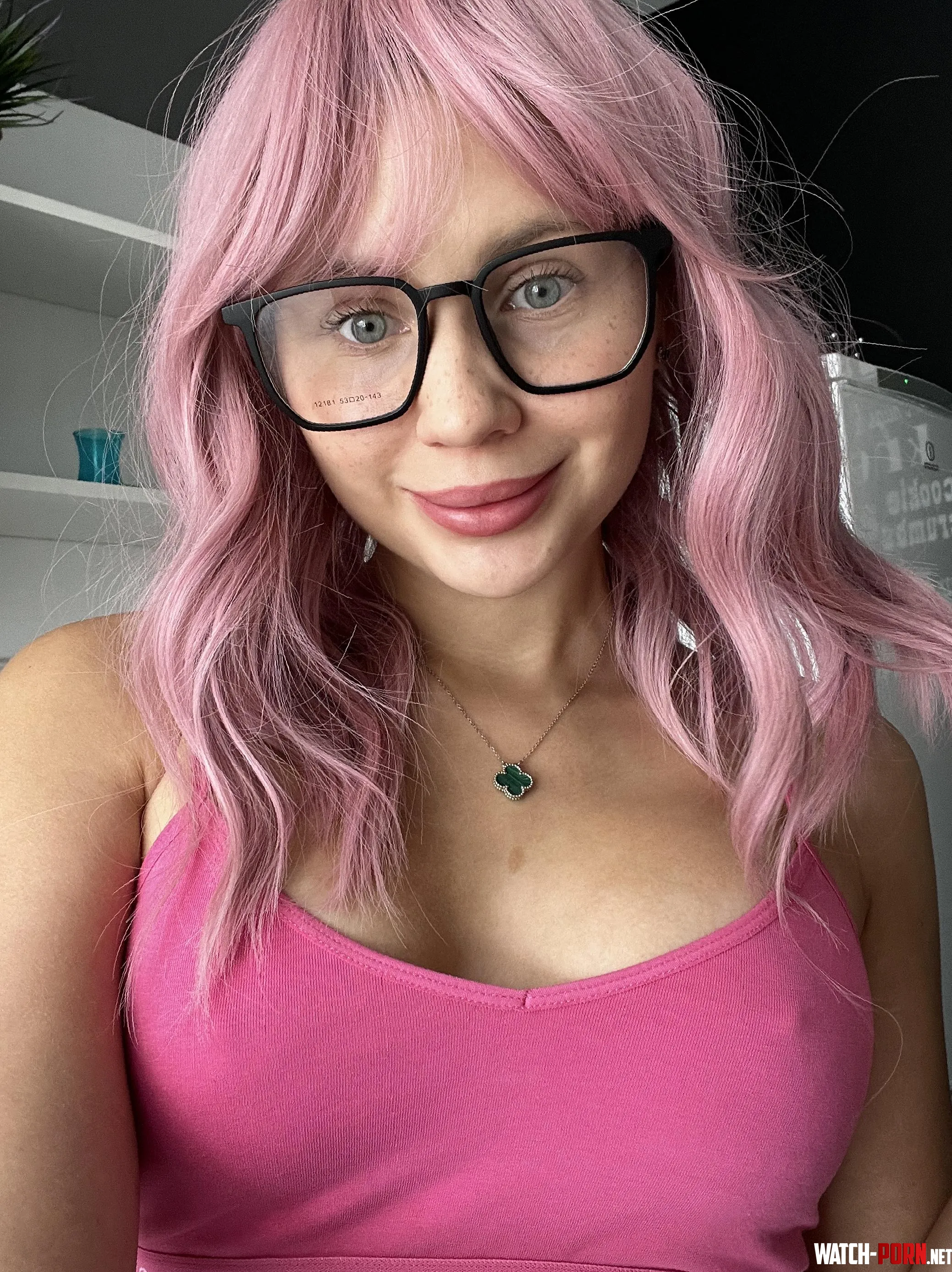 How would you rate my appearance from 0 to 10? by hoosiercouple22