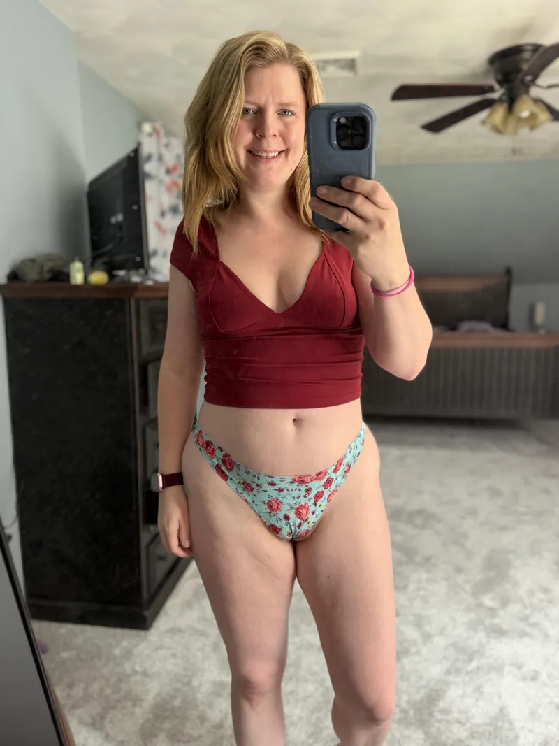 Thumbnail Submission Pleasures: Down on Your Knees—Thank Me for the View by tightpixienurse | maturemilf