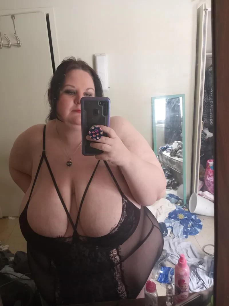 Thumbnail Vivianlove8488's BBW Journey: A Five-Day Update