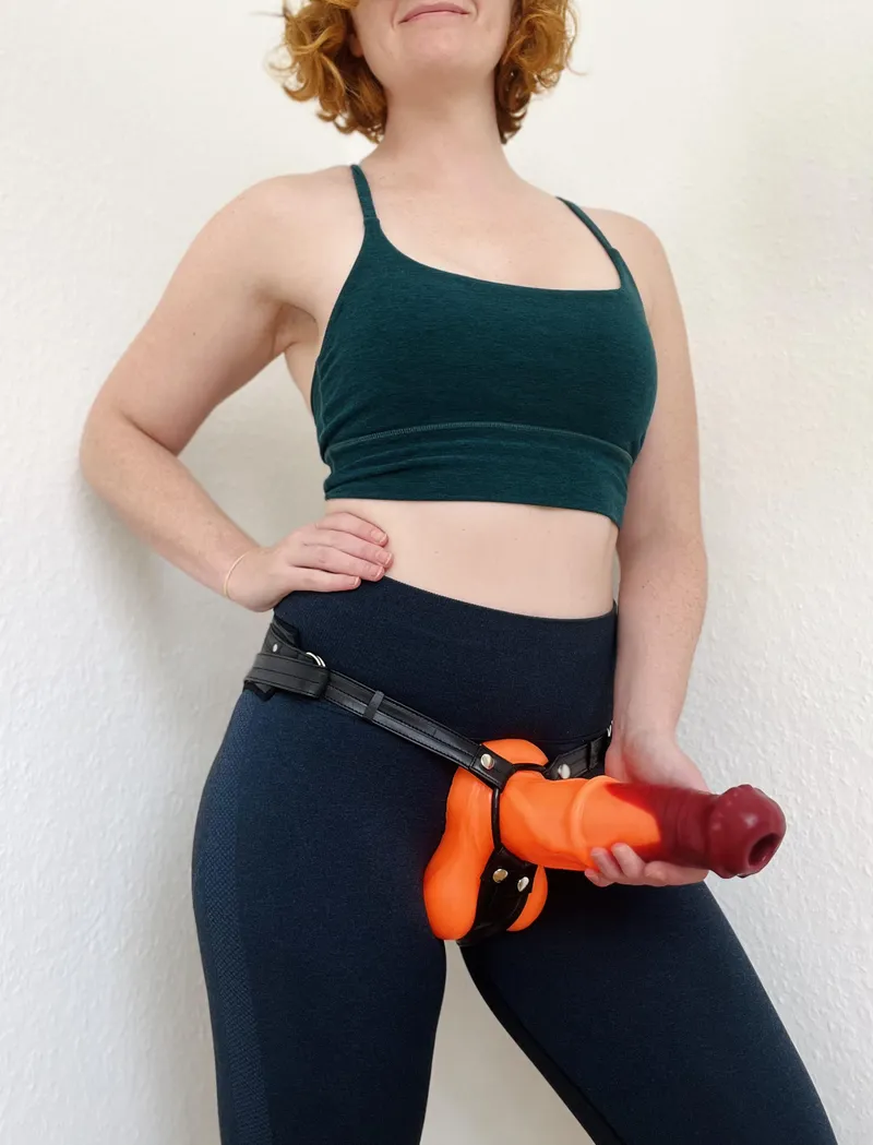 Thumbnail Experience the Clyde Ovipositor: Gr8WhoreofBabylon Reveals