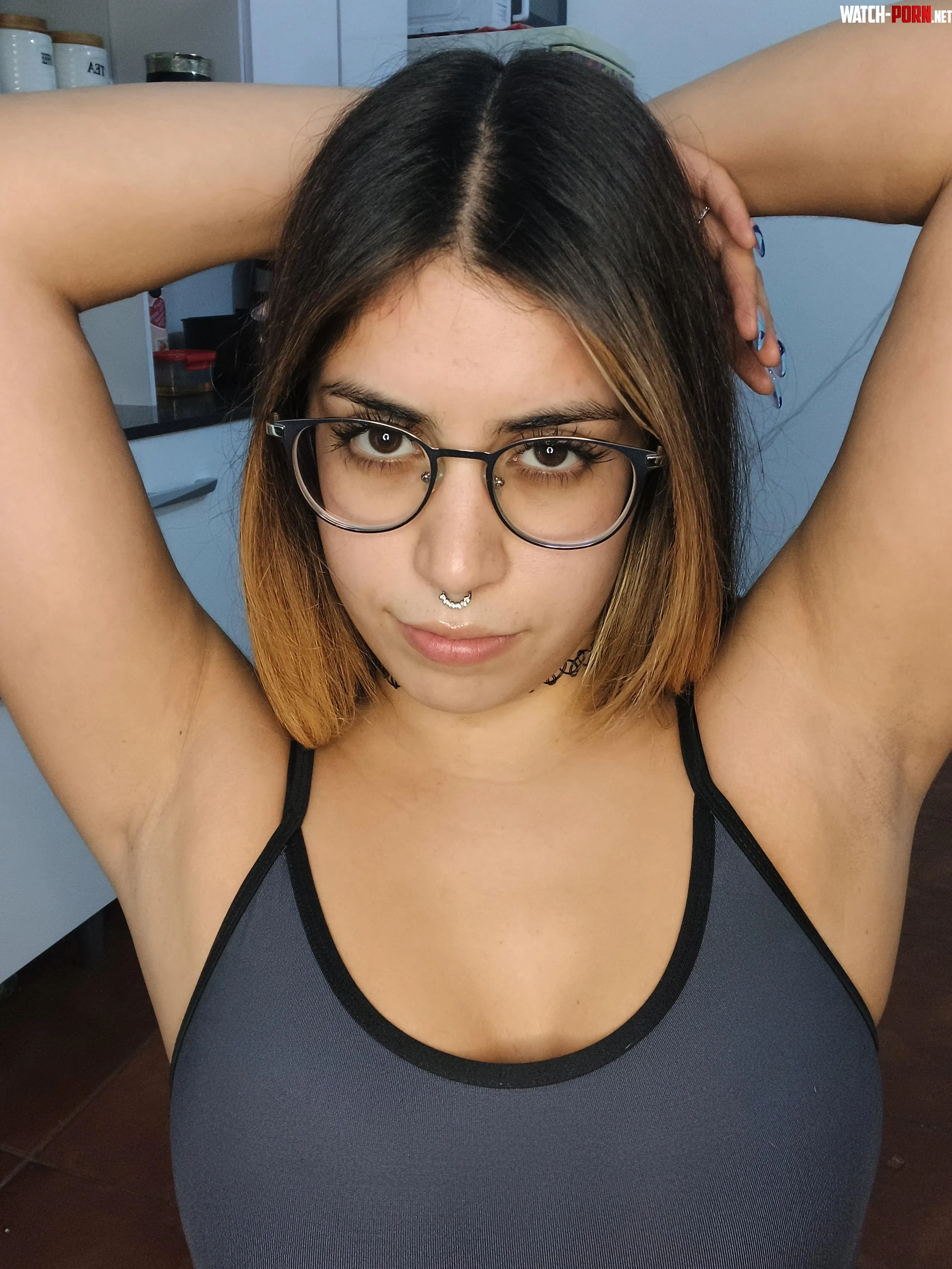 Freshly bathed armpits, I want a boyfriend who licks them, would you accept? by mysticdesirex