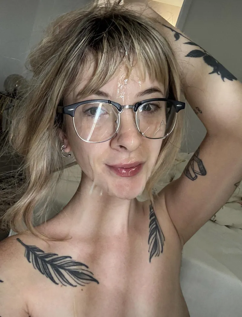 Thumbnail Intimate Revelations: The Makeup Is Cum by jadevowofficial | Cumsluts