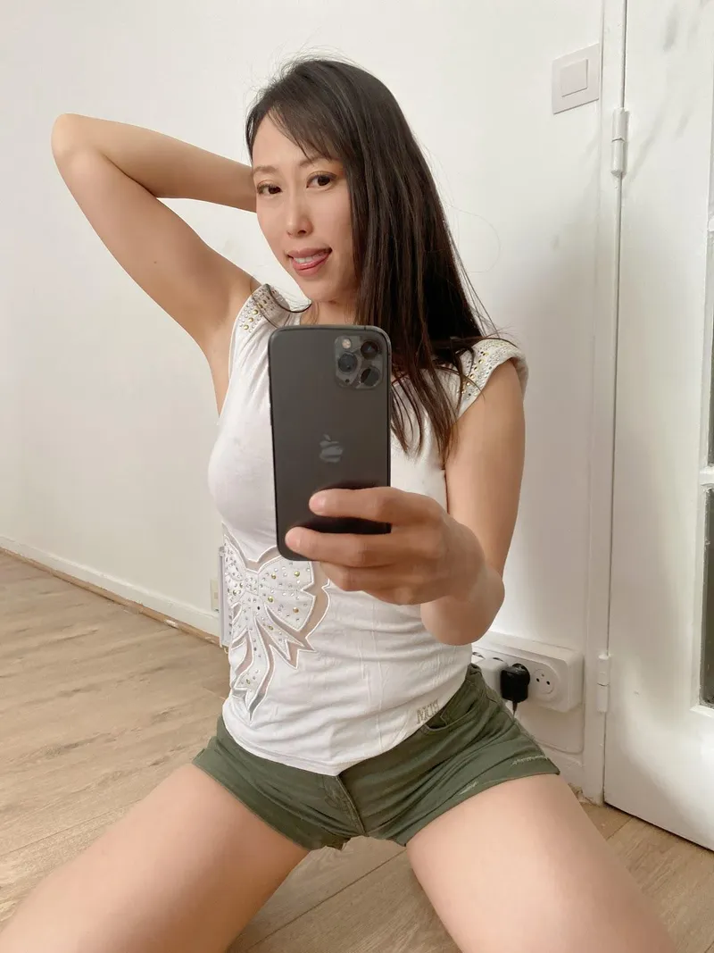 Thumbnail Appreciating Wise-Occasion2915's Beauty in asiansgonemild