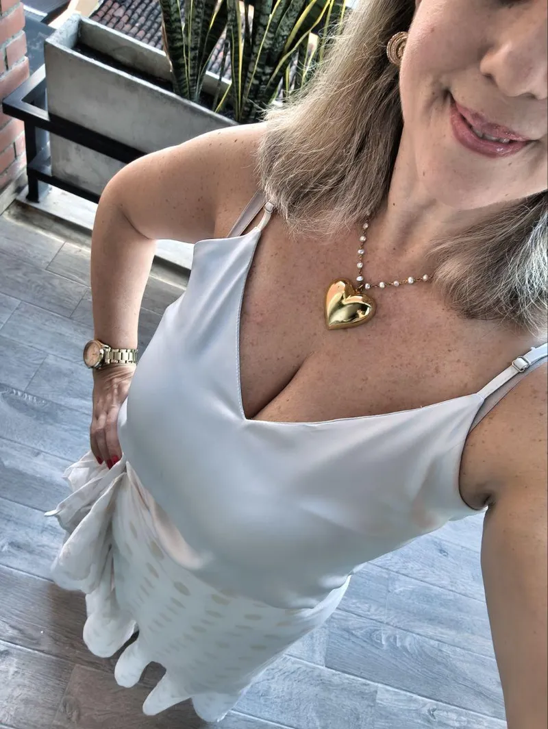 Thumbnail Sarah_Diaz Proudly Embraces Age as 50yo Single Momma in AgedBeauty
