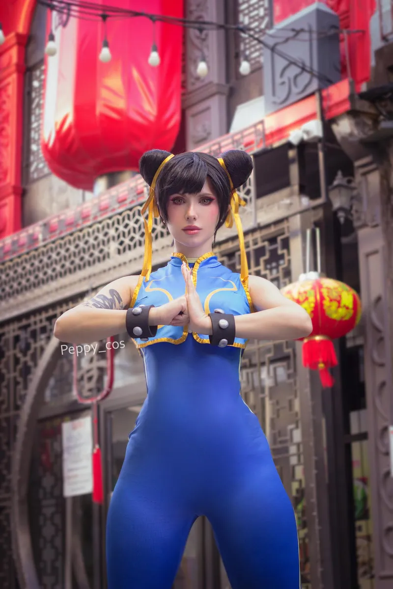 Thumbnail peppy_cos: Chun Li's Seductive Charm in Cosplay