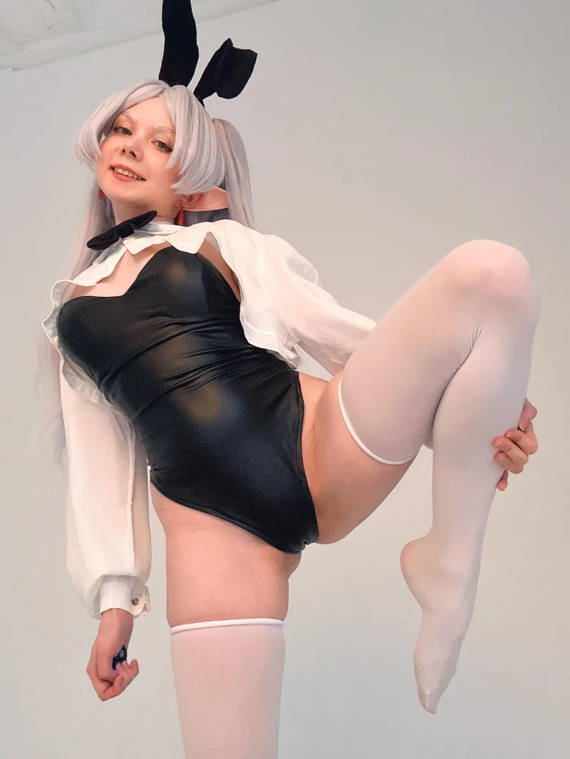 Thumbnail tanuki_tyan: Embracing Playfulness with Frieren Bunny