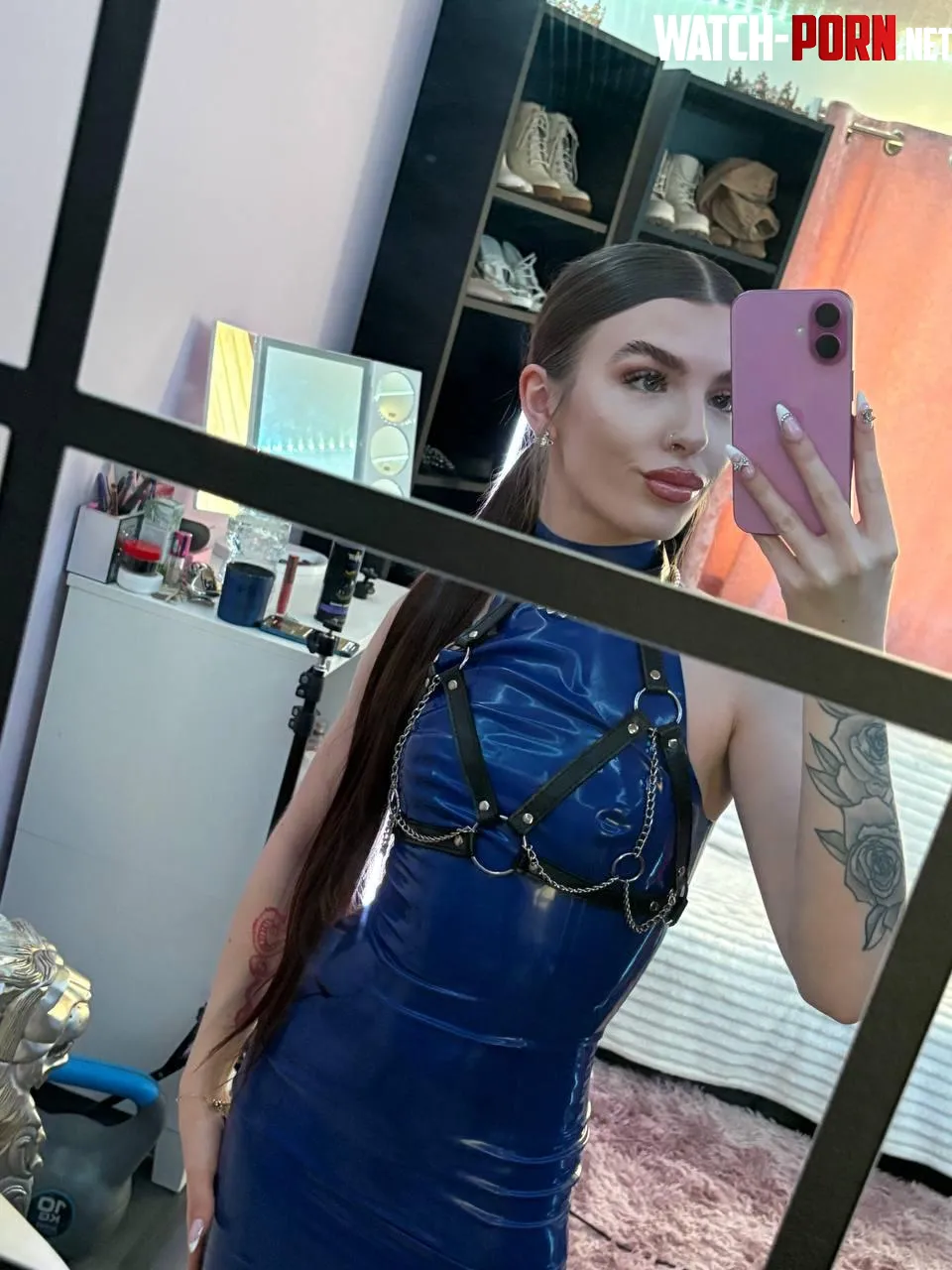 Glossy outside filthy inside by Aussiebabe2023