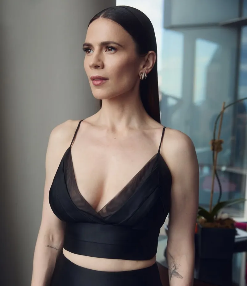 Thumbnail Embracing Hayley Atwell's Celebswithbigtits Charm