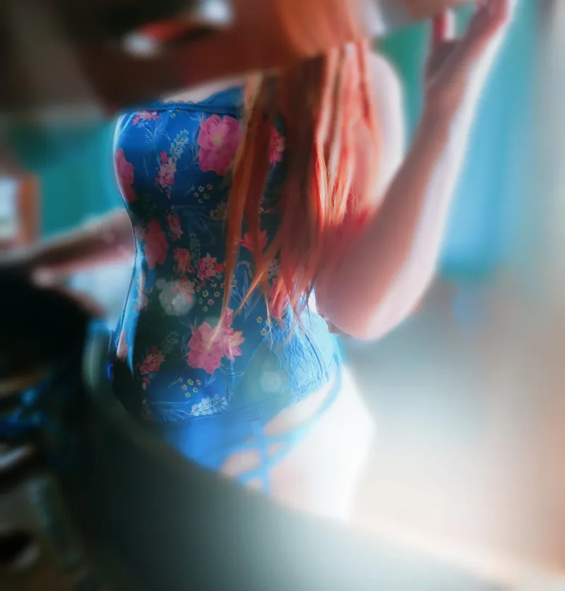 Thumbnail Scarlett_Lockhart's View from the Piano