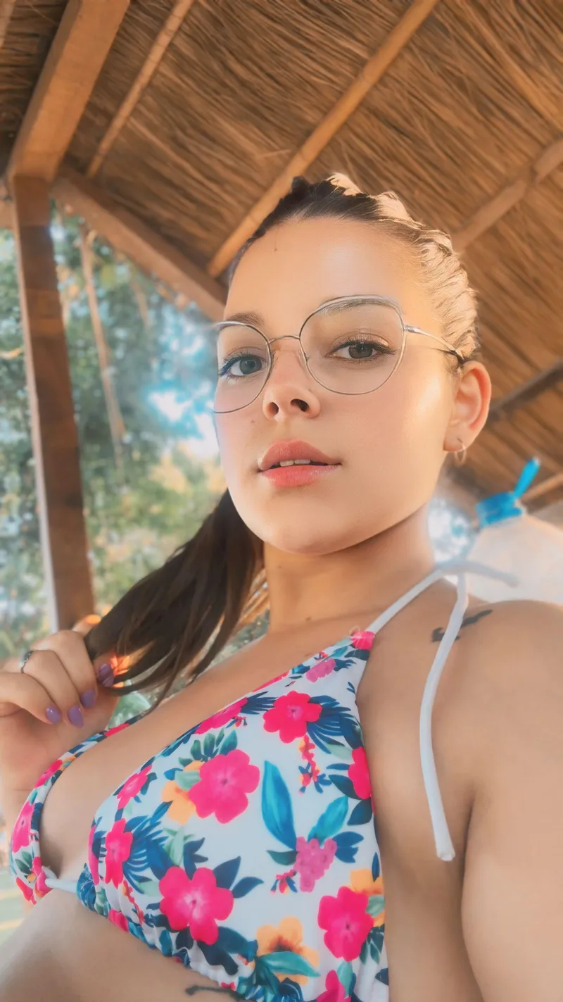 Thumbnail Sexy in floral bikini? - BikiniBodies by melyliciouss