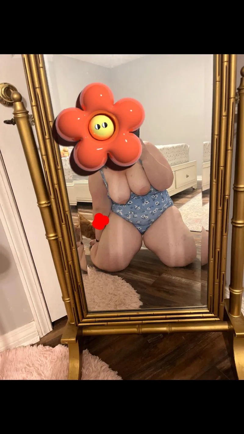 Thumbnail Laughing at My Attempt to Be Sexy: A BBW Journey | olivia_liv_