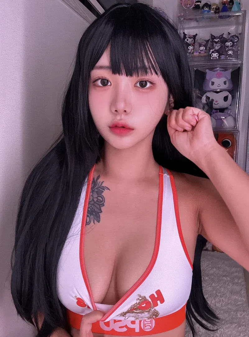 Thumbnail Asian Hooters Delight: A Tempting Offer | Sufficient-Mud-9491