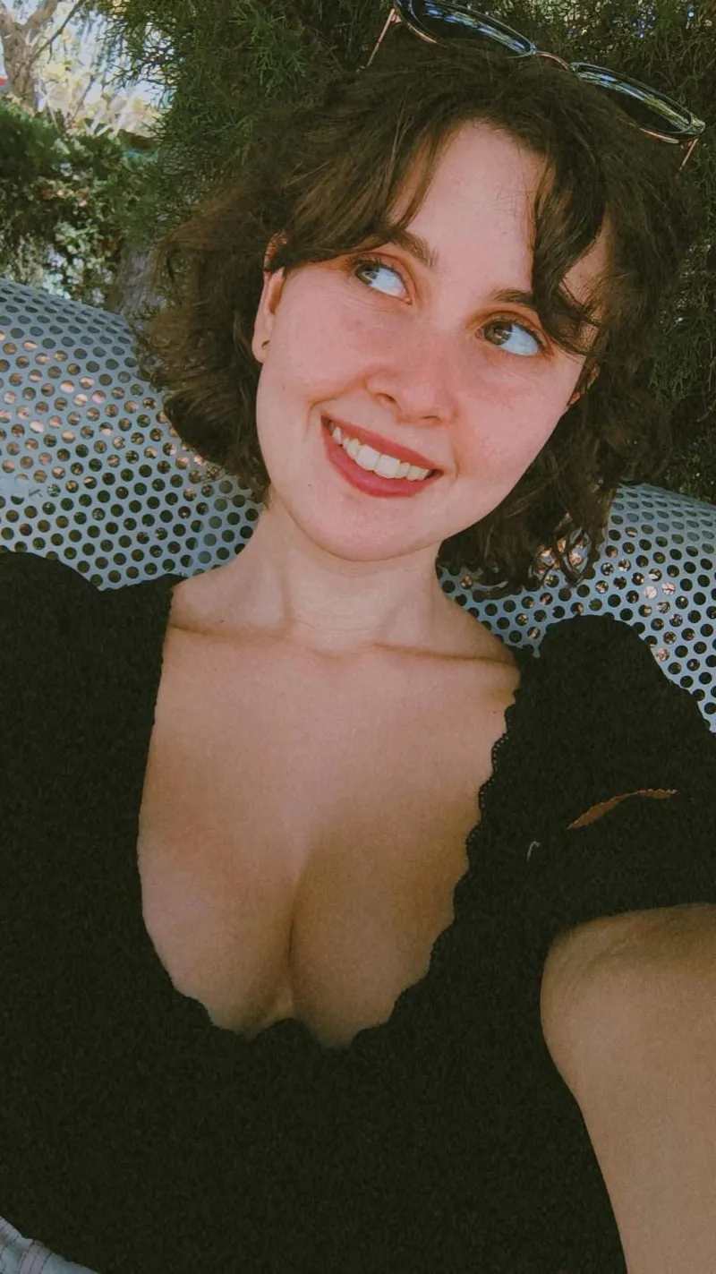 Thumbnail Showing off F22 Cleavage Perfectly by efosy