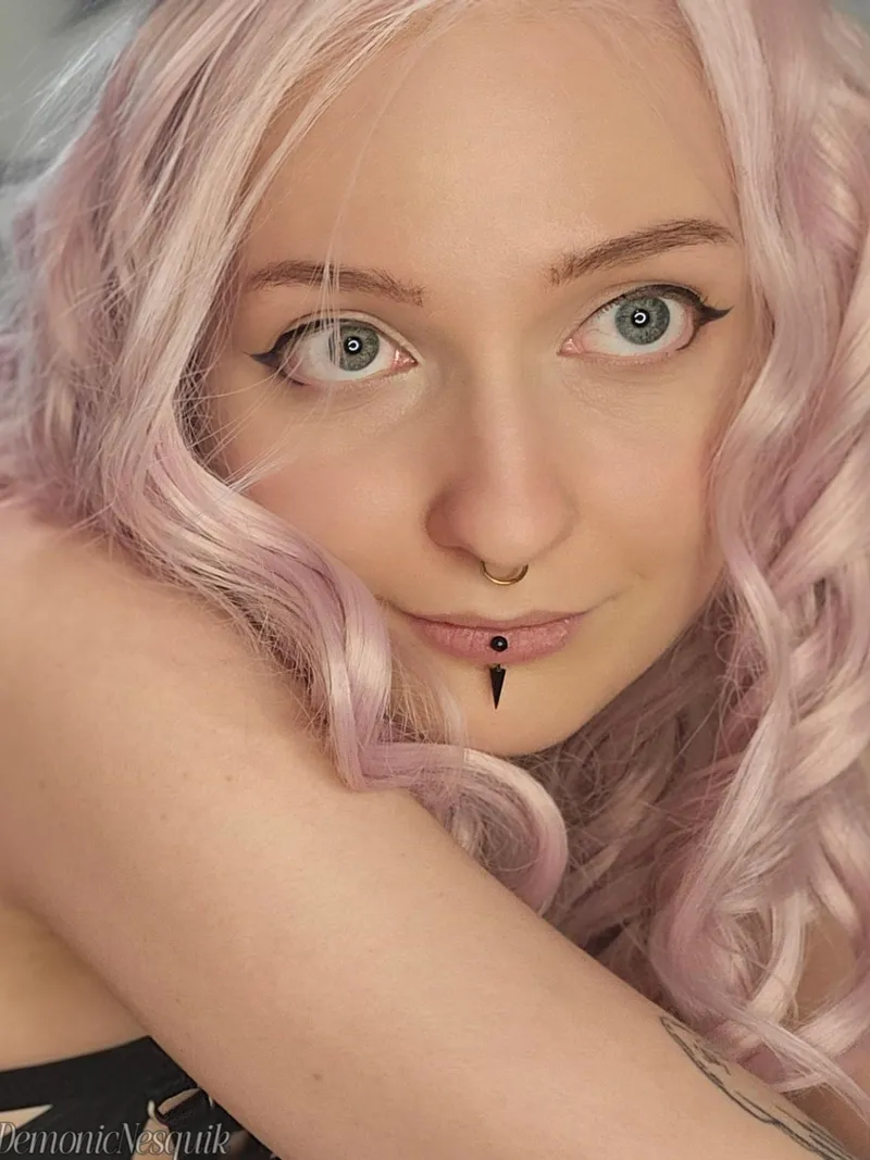 Thumbnail Pink Love: Exploring DemonicNesquik's World