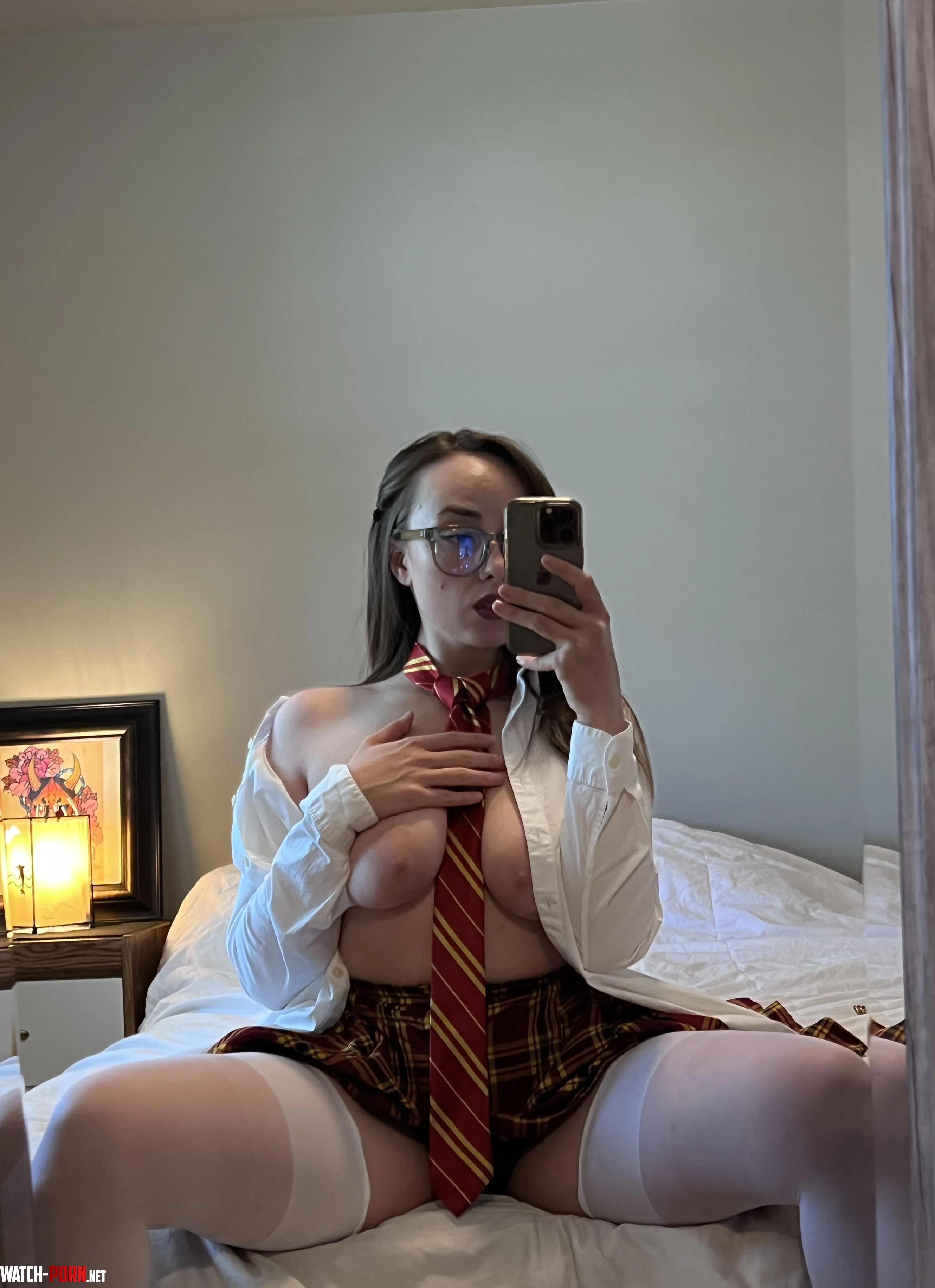Test your magic wand on me (Gryffindor student) by Knollknockyknees643